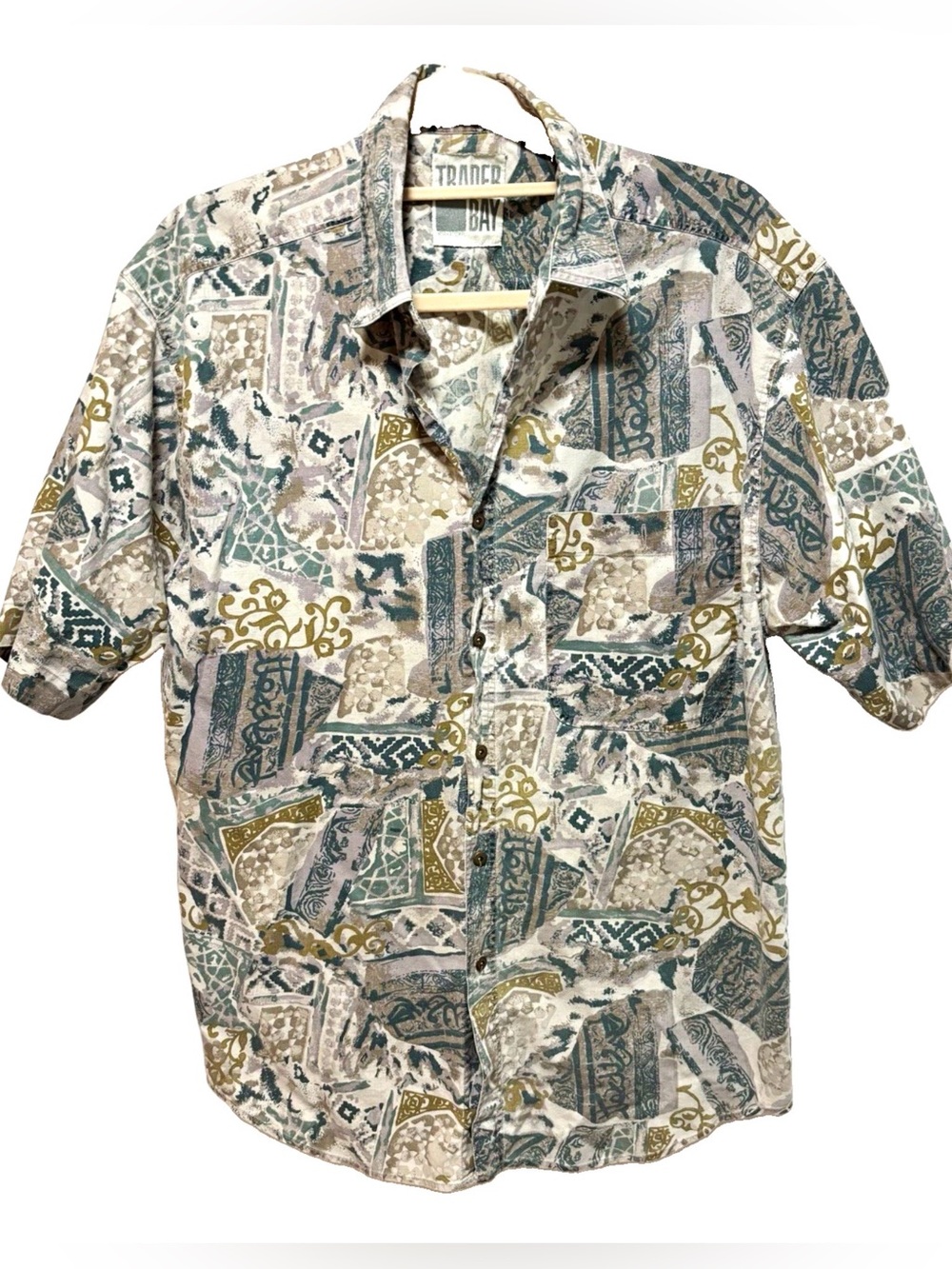 Trader Bay Short-Sleeve Button-Down Shirt in Green, Brown, Cream